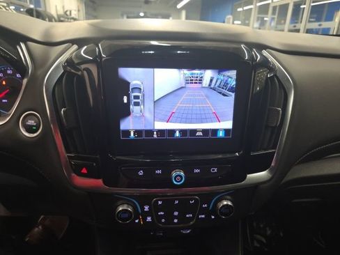 Used 2023 Chevrolet Traverse LT w/ LT Premium Package image 20