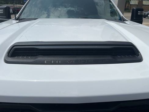 Used 2026 Chevrolet Silverado 2500 Custom w/ Custom Value Package AWD/4WD image 6