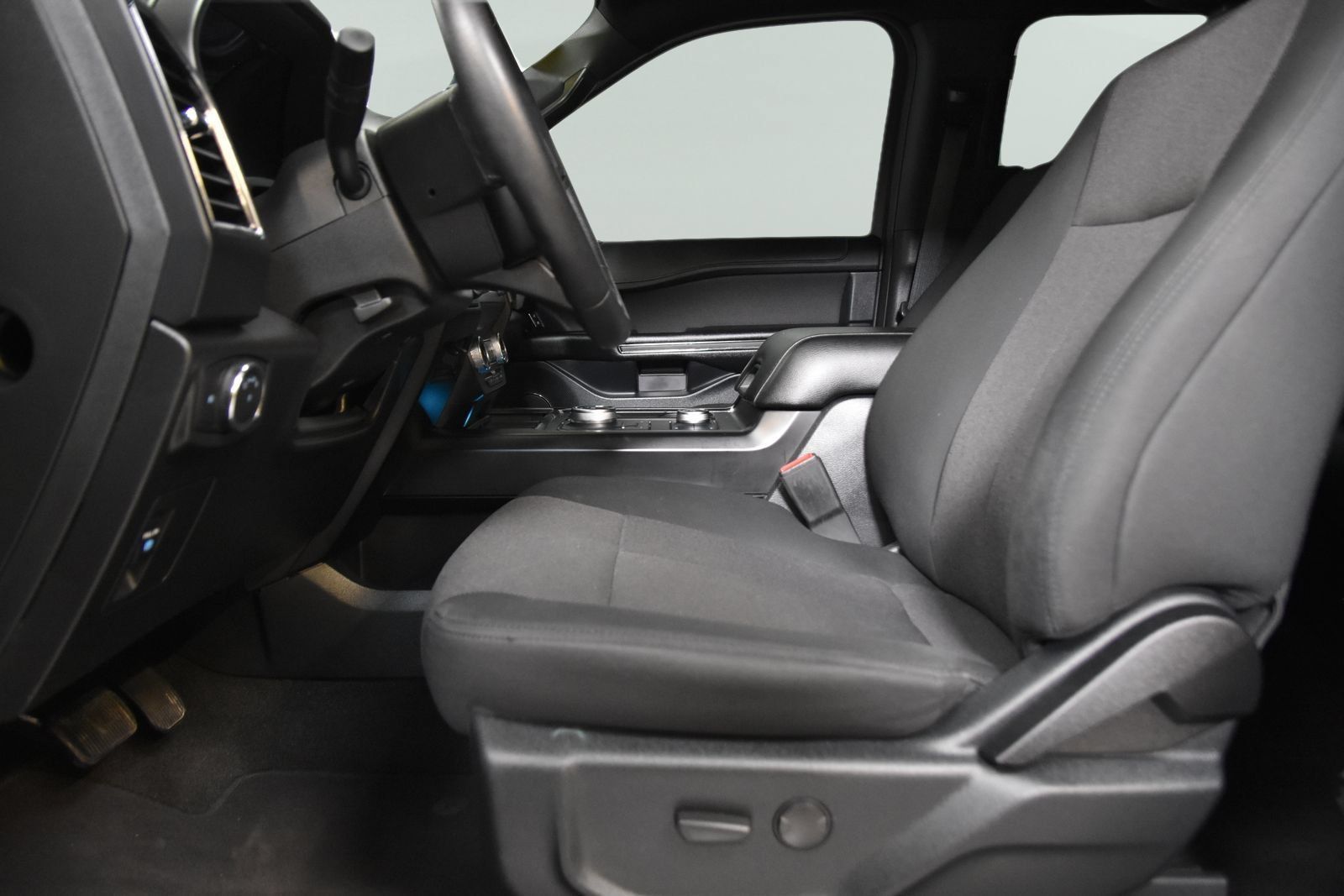 Used 2020 Ford Expedition XL AWD/4WD image 11