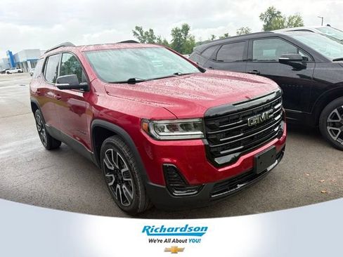 Used 2021 GMC Acadia SLE w/ Driver Convenience Package FWD image 1