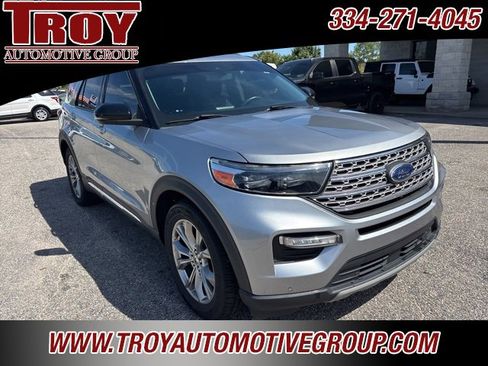 Used 2021 Ford Explorer Limited w/ Equipment Group 301A image 9