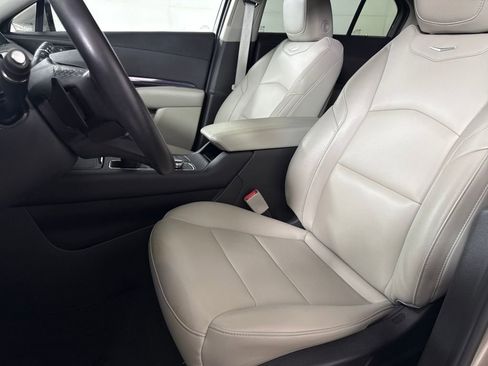 Used 2023 Cadillac XT4 Luxury image 11
