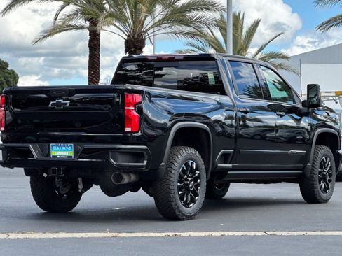 New 2026 Chevrolet Silverado 2500 High Country w/ Midnight Edition AWD/4WD image 3