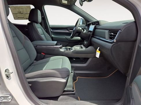 New 2026 GMC Terrain AT4 image 32