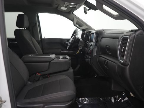 Used 2019 Chevrolet Silverado 1500 LT w/ Fleet Comfort Package AWD/4WD image 13