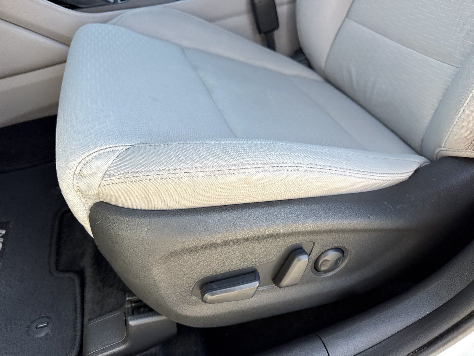 Used 2020 Hyundai Tucson Value FWD image 12