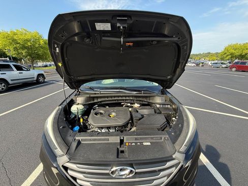 Used 2018 Hyundai Tucson SE FWD image 18