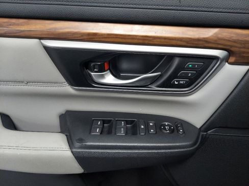 Certified 2019 Honda CR-V Touring image 13