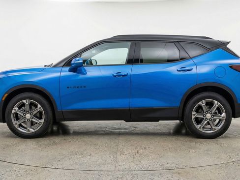 Used 2025 Chevrolet Blazer LT FWD image 4