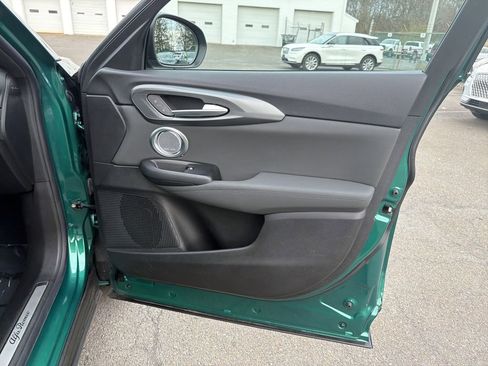 Used 2024 Alfa Romeo Tonale Veloce image 14