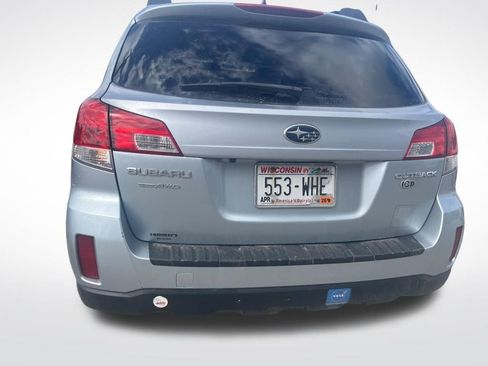 Used 2014 Subaru Outback 2.5i Limited w/ Moonroof Package image 5