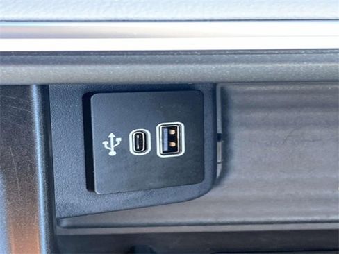 Used 2025 Ford Expedition Max Active image 31