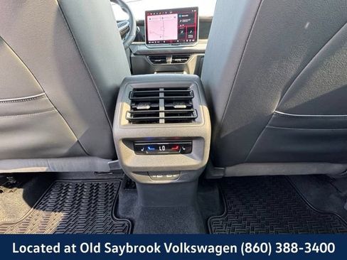 Certified 2025 Volkswagen Tiguan SEL R-Line AWD/4WD image 12