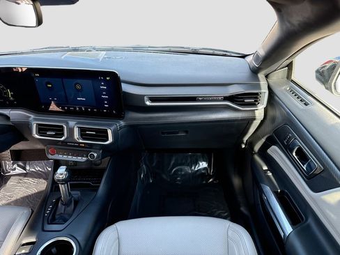 Used 2024 Ford Mustang Premium image 17