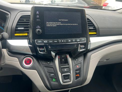 Used 2018 Honda Odyssey EX-L image 19
