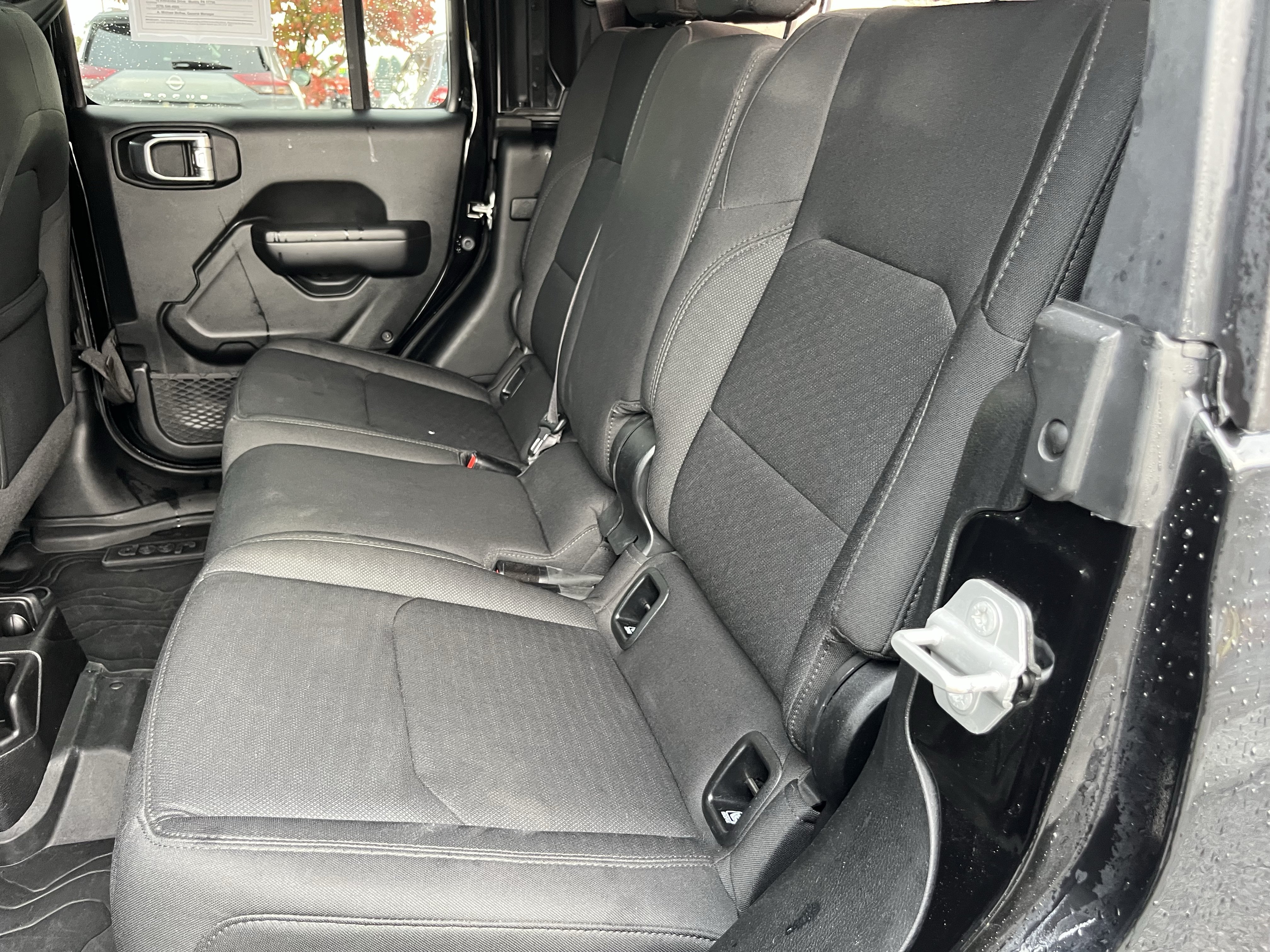 Used 2020 Jeep Gladiator Sport AWD/4WD image 17