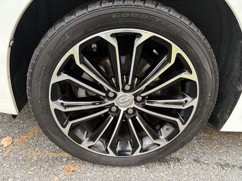 Used 2016 Toyota Corolla S image 19