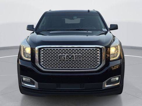 Used 2017 GMC Yukon XL Denali w/ Open Road Package AWD/4WD image 8