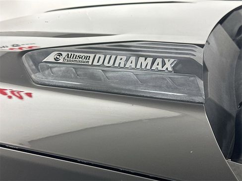 Used 2020 Chevrolet Silverado 2500 LTZ w/ LTZ Premium Package image 28