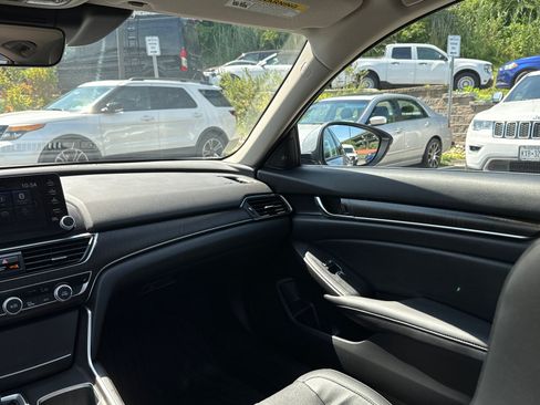 Used 2020 Honda Accord EX-L image 25