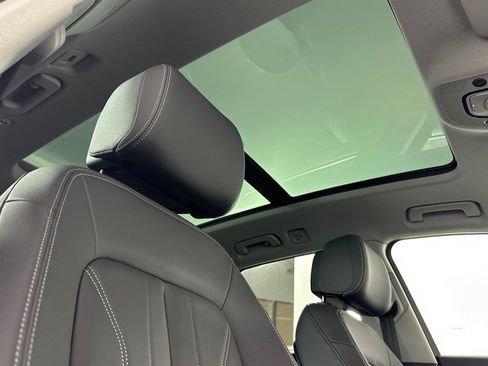 Used 2023 Audi Q5 2.0T Premium w/ Convenience Package image 16