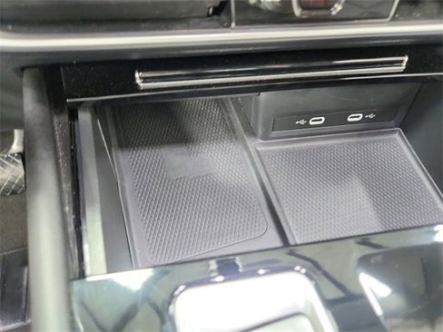 Used 2024 Volkswagen Atlas SE image 29