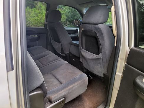 Used 2009 Chevrolet Silverado 1500 LT RWD image 17