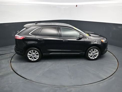 Used 2022 Ford Edge Titanium w/ Equipment Group 301A AWD/4WD image 37
