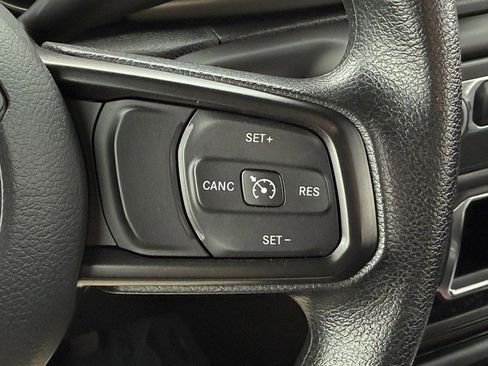 Used 2021 Jeep Wrangler Unlimited Sport image 17