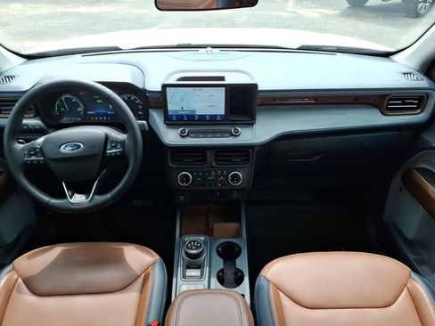 Used 2024 Ford Maverick Lariat image 16