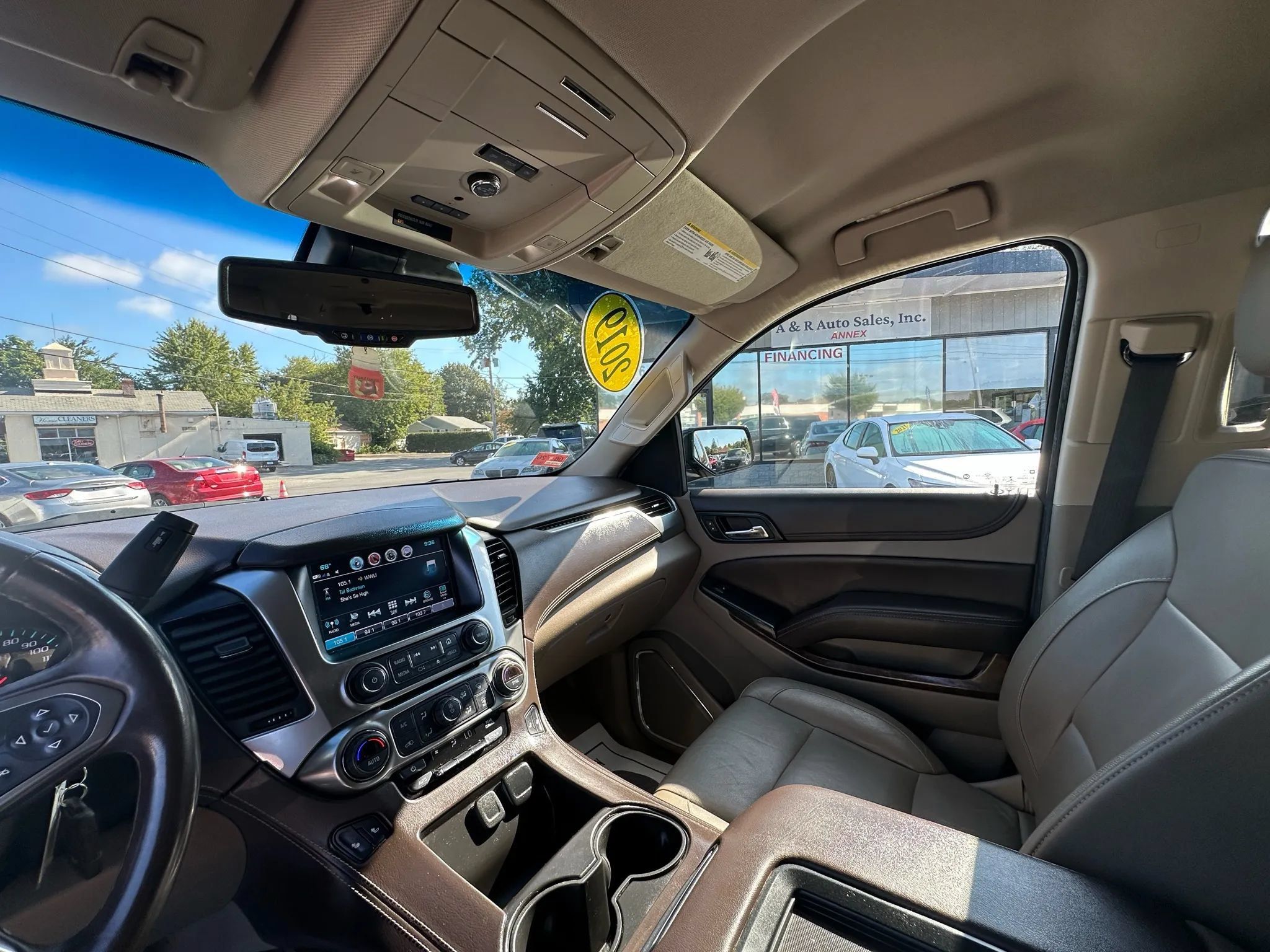 Used 2019 Chevrolet Suburban LT AWD/4WD image 18