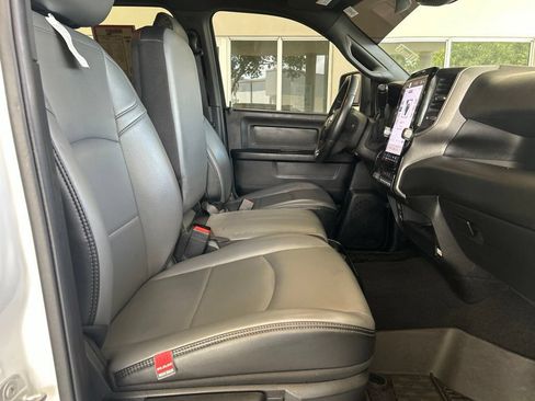 Used 2025 RAM 3500 Tradesman AWD/4WD image 25