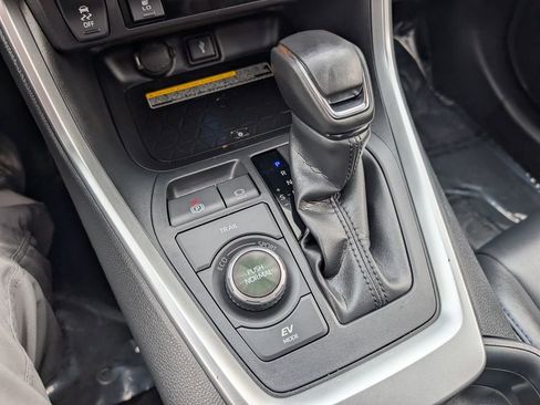 Used 2021 Toyota RAV4 XSE image 22