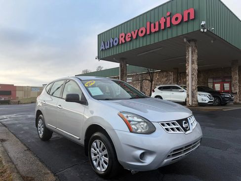 Used 2014 Nissan Rogue S FWD image 1