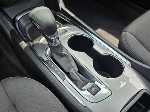 Used 2024 Chevrolet Malibu LT FWD image 22