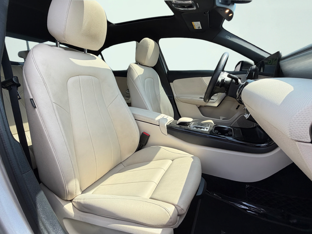Used 2019 Mercedes-Benz A 220 image 30