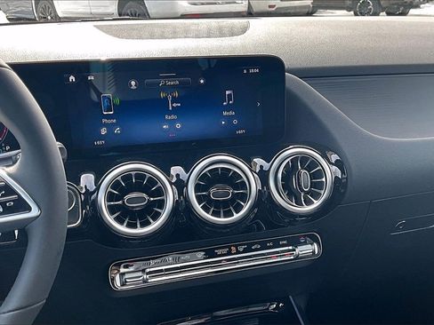 New 2026 Mercedes-Benz GLA 250 GLA 250 image 7
