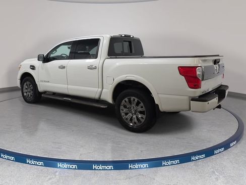 Used 2017 Nissan Titan Platinum Reserve AWD/4WD image 8