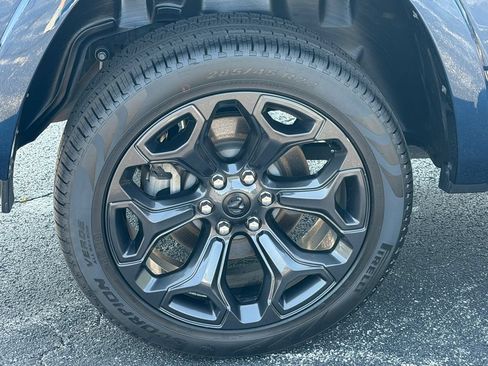 Used 2024 RAM 1500 Limited AWD/4WD image 11