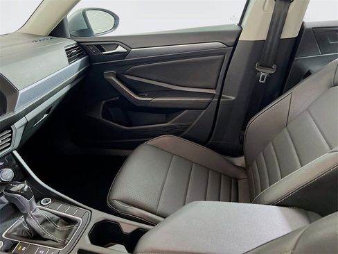 Used 2024 Volkswagen Jetta SE image 22