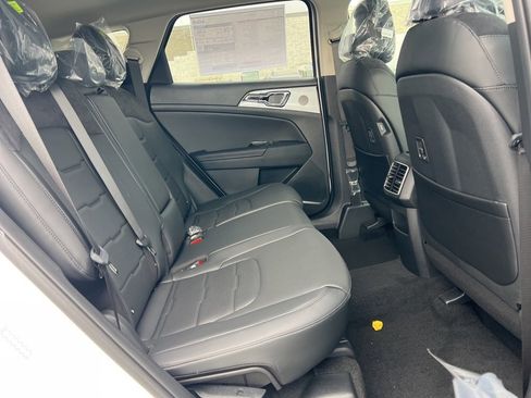 New 2026 Kia Sportage SX image 14