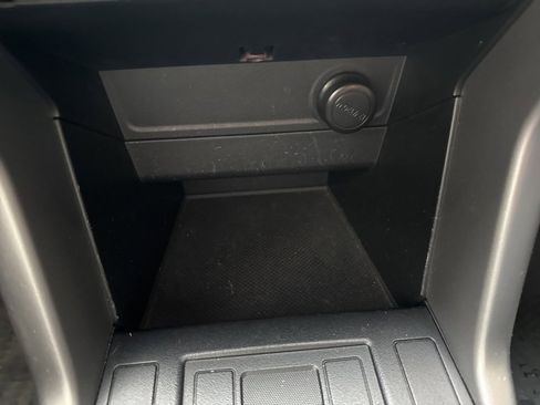 Used 2014 Subaru Forester 2.5i image 17