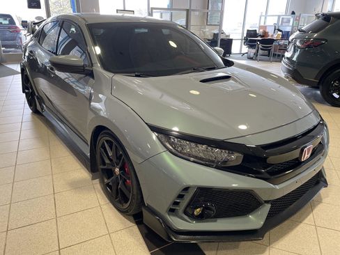 Used 2019 Honda Civic Type R image 1