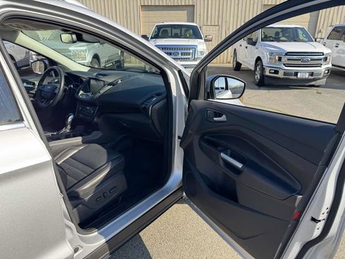 Used 2018 Ford Escape Titanium image 17