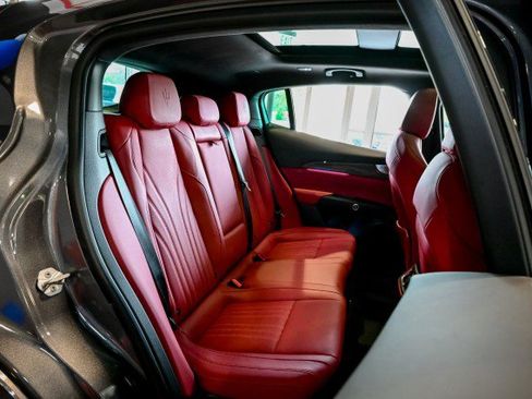 Used 2023 Maserati Grecale Modena AWD/4WD image 24