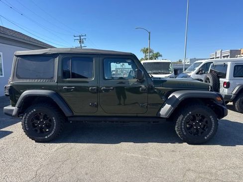 Used 2022 Jeep Wrangler Unlimited Sport AWD/4WD image 4