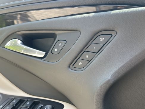 Used 2019 Buick Envision Premium w/ Driver Confidence Package AWD/4WD image 10
