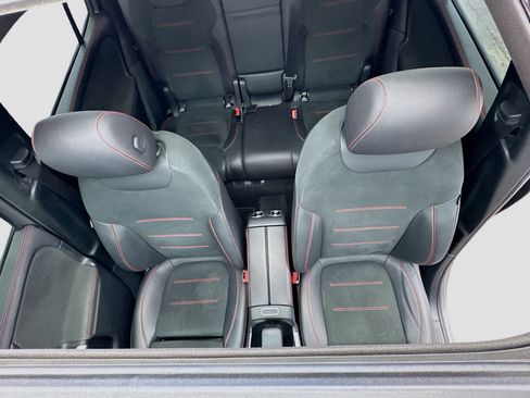 Used 2023 Mercedes-Benz GLB 250 image 14