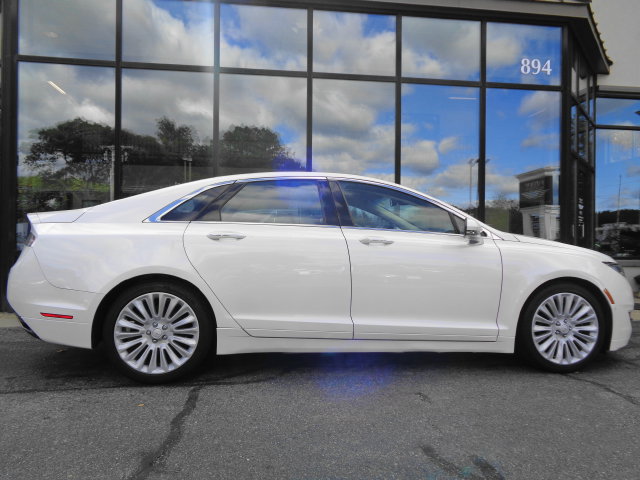 Used 2016 Lincoln MKZ AWD w/ Equipment Group 300A Reserve image 5