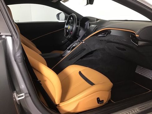 Certified 2022 Ferrari Roma RWD image 20